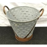 Large Oyster/Olive bucket ref HP