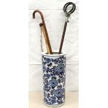Blue and white oriental style stick stand and sticks 45x20cm
