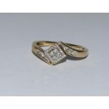 9ct gold ladies diamond ring set in a diamond shape size S