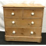 Victorian pine 2/2 chest of draws with porcelain handles85x90x55cm