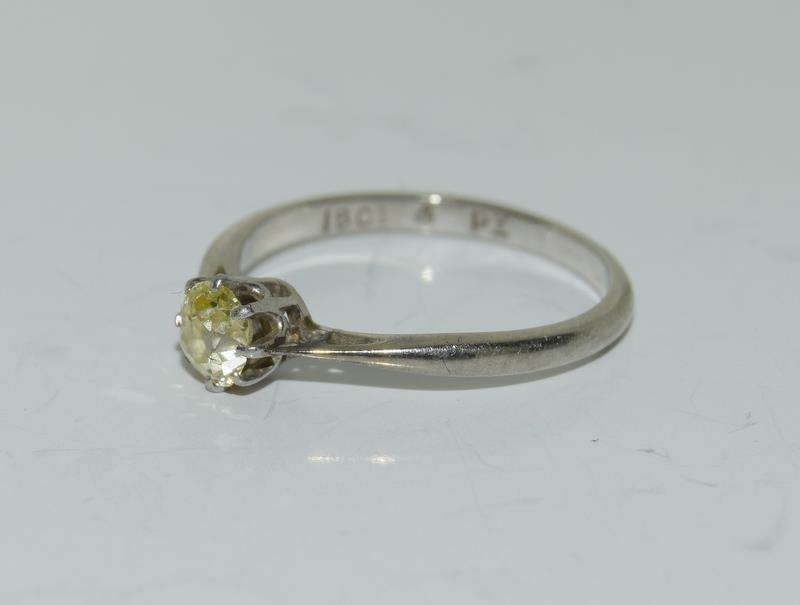 A Natural yellow diamond 4mm & 18ct gold ring, size L1/2. - Image 4 of 6