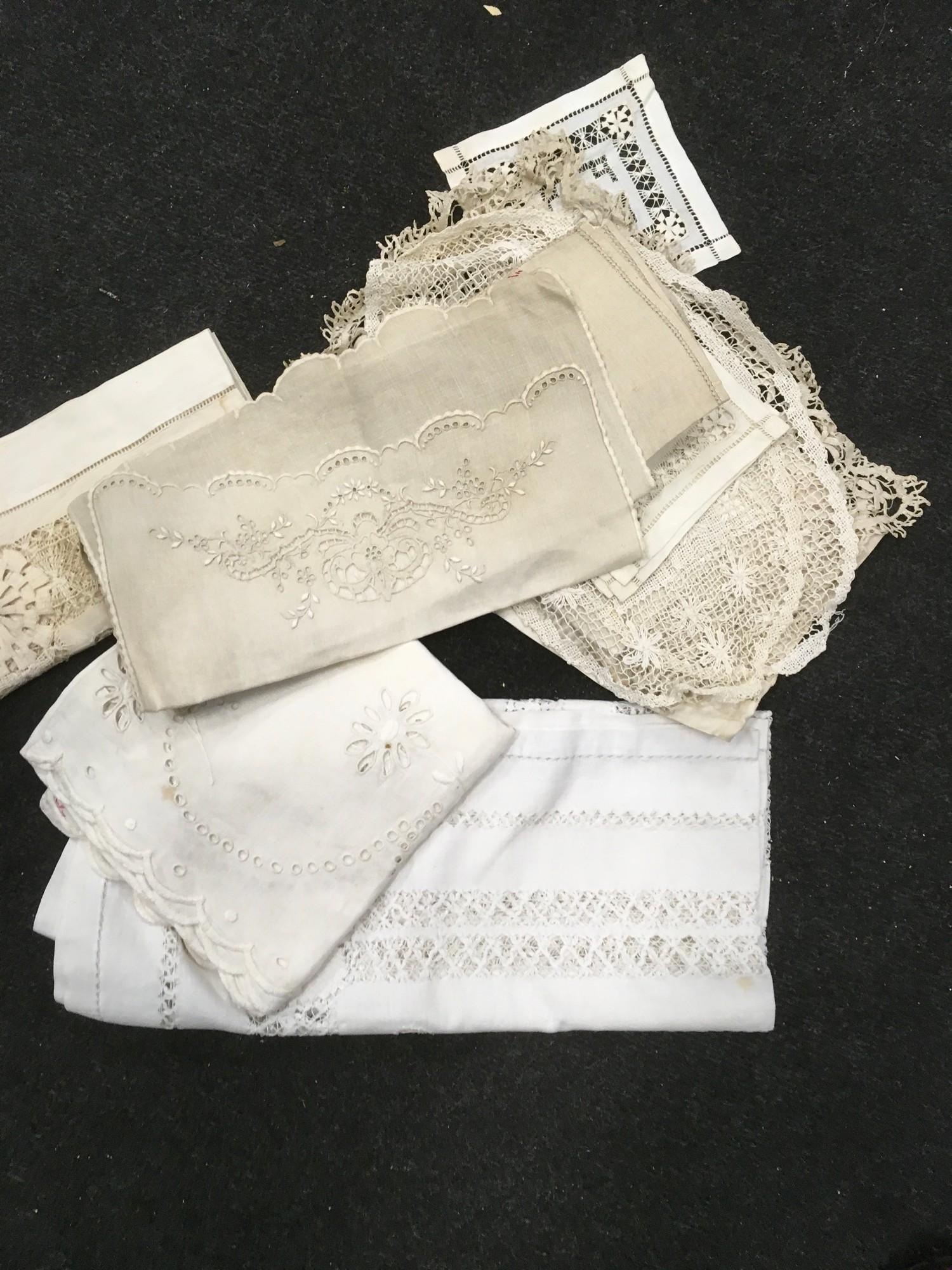 Collection of Victorian and other lace table linen etc needs laundering - Image 5 of 5