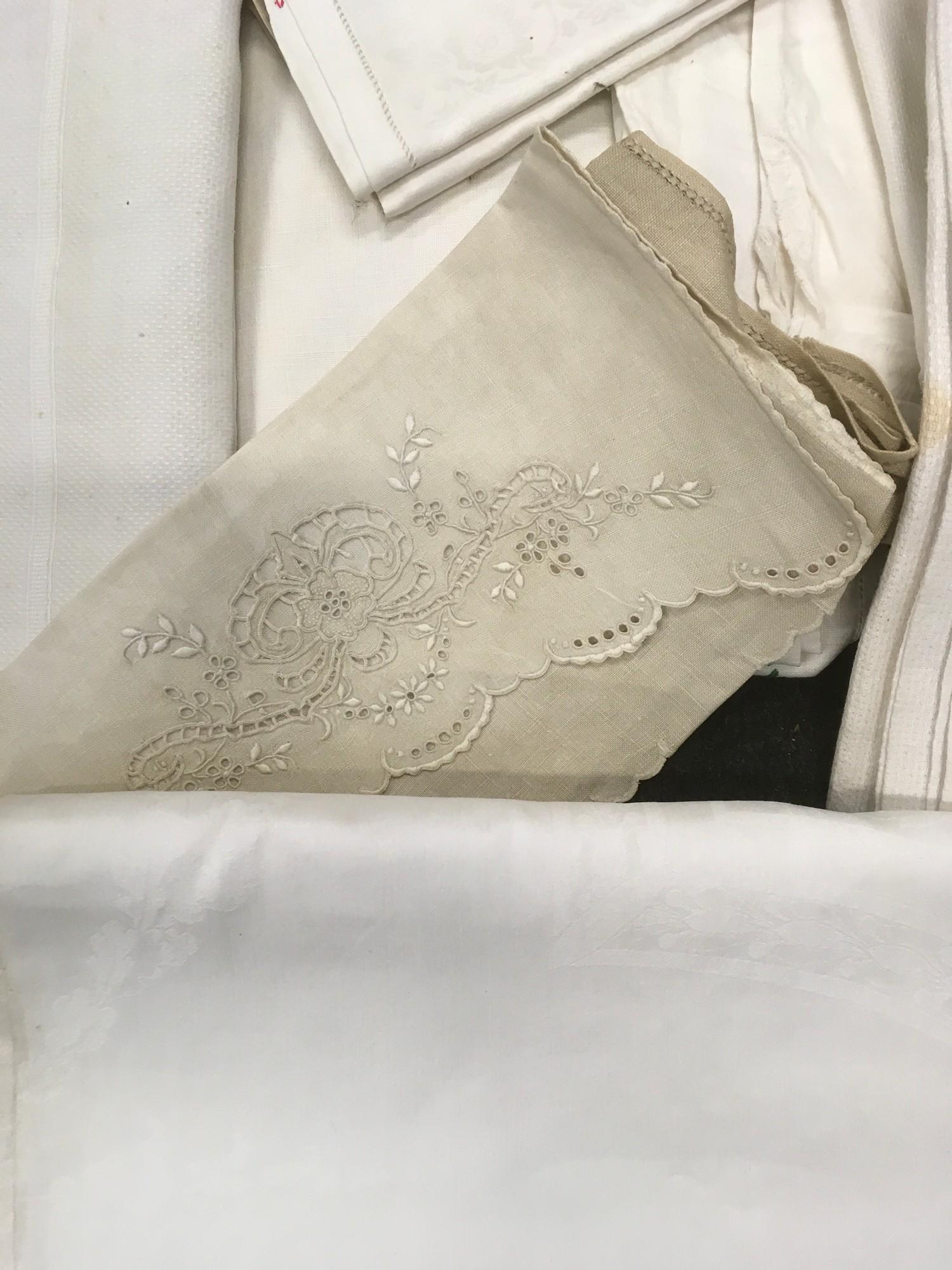 Collection of Victorian and other lace table linen etc needs laundering - Image 2 of 5