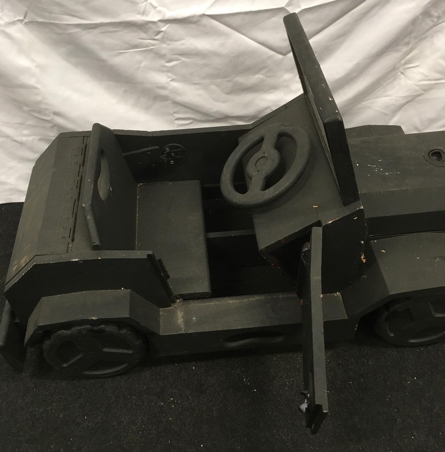 An artisan Carpenters custom-made Jeep pedal car with with lifting boots and bonnets and customise - Image 3 of 7