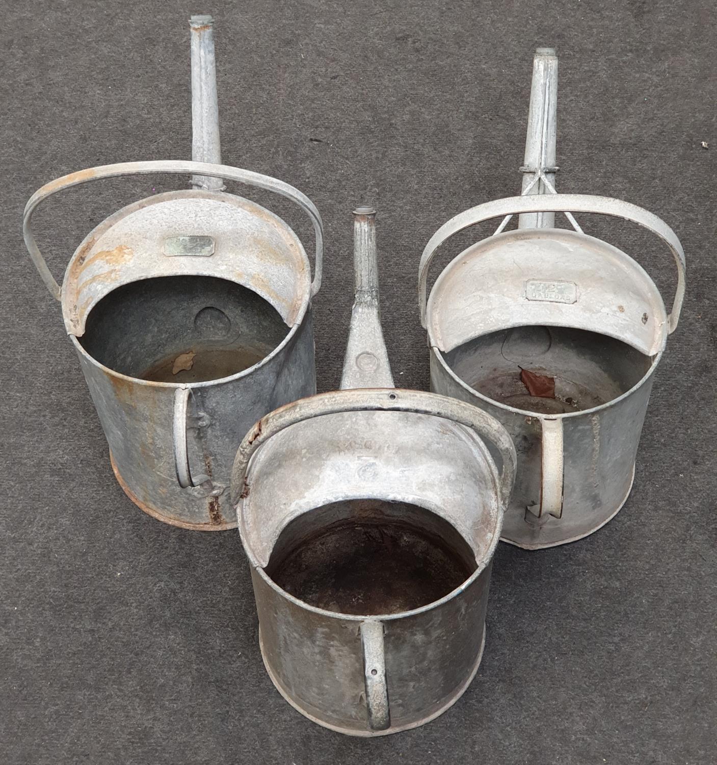 3 x galvanised watering cans - Image 3 of 5