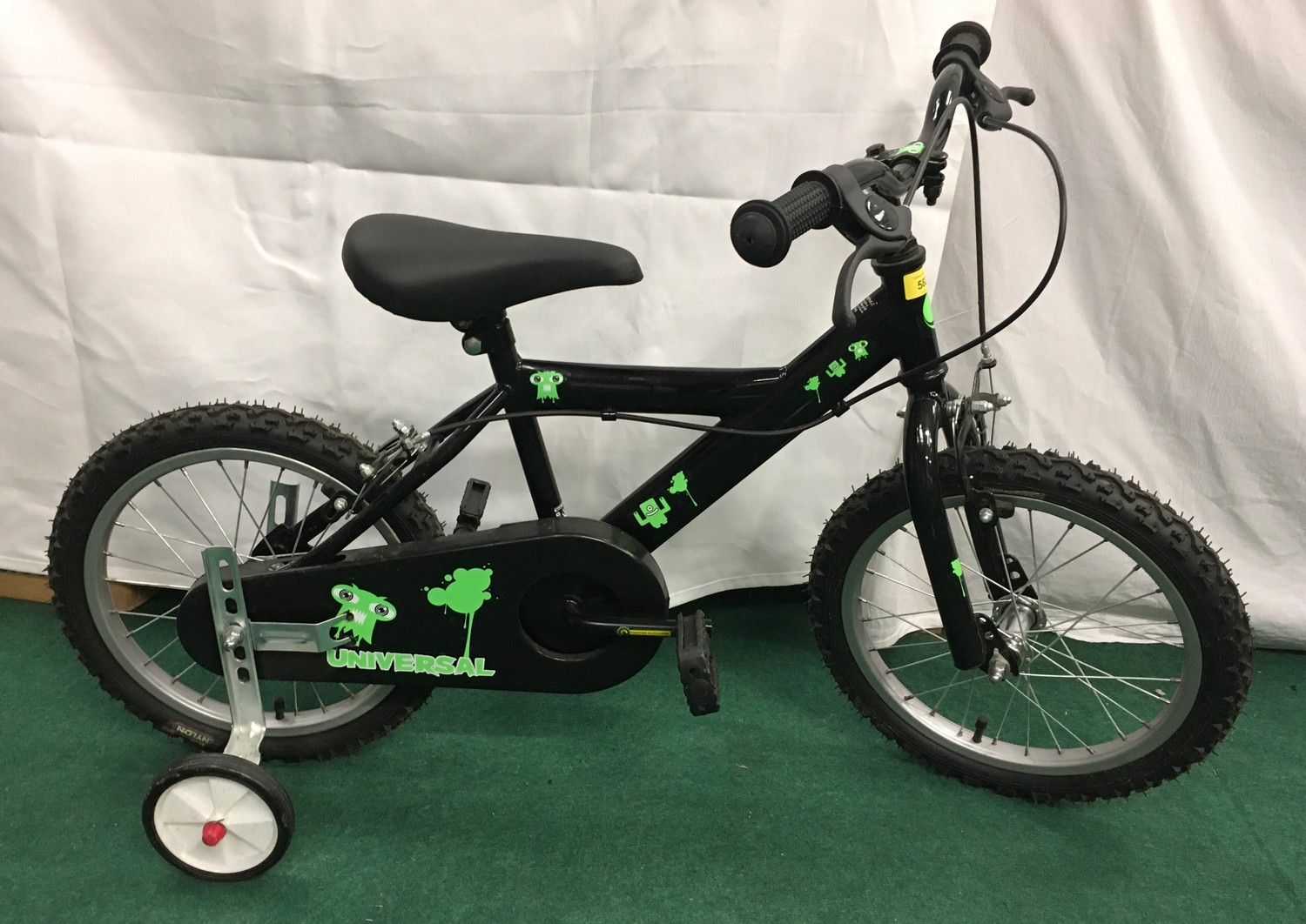 Childs universal black bike with stabilisers (REF 16).