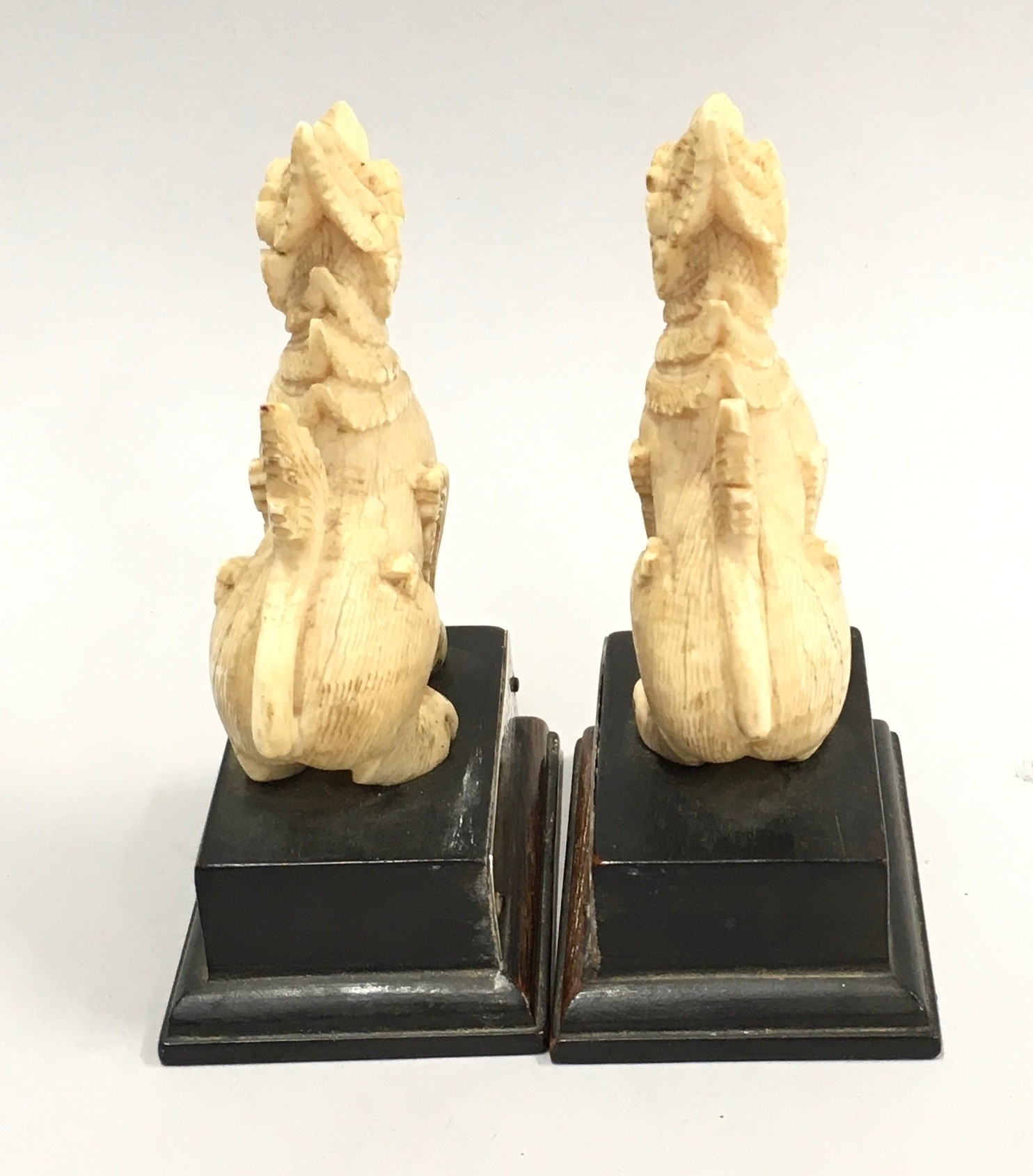 Pair oriental ivory Foo dogs with silver metal inscribed plates - Image 4 of 5