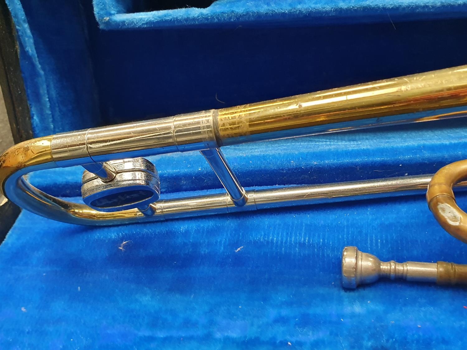 Artist trombone in case together with a trumpet. - Image 6 of 6