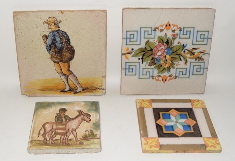 Large early Spanish tile 8" x 8" from the Onda region together with one other from Sevilla 8" x 8" - Image 2 of 24