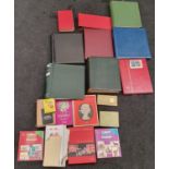 Box of used but serviceable empty albums/stockbooks plus a few covers and loose stamps