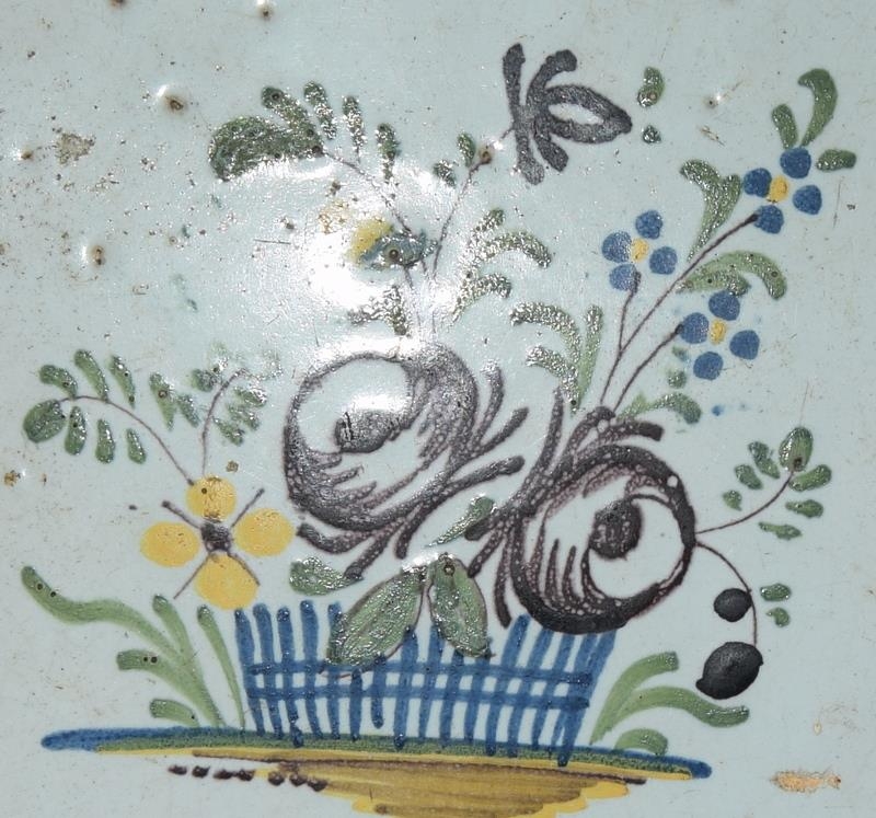 French (Northern France) early polychrome tile depicting a basket of flowers c1800s, 4.6" x 4.6" - Image 6 of 8