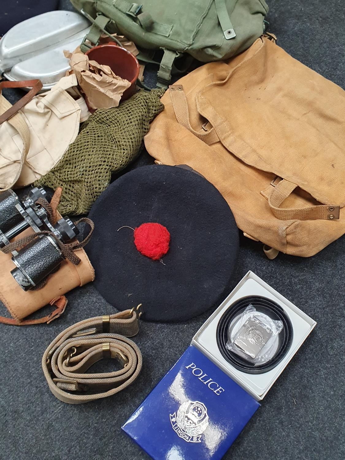 Collection of military surplus and clothing. - Image 4 of 5