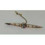 9ct gold tie pin set with pearls and aquamarine 3.5gm