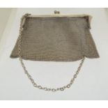 1917 Solid Silver mesh purse, good condition.