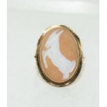 Antique 9ct gold Capricorn cameo ring. Size J