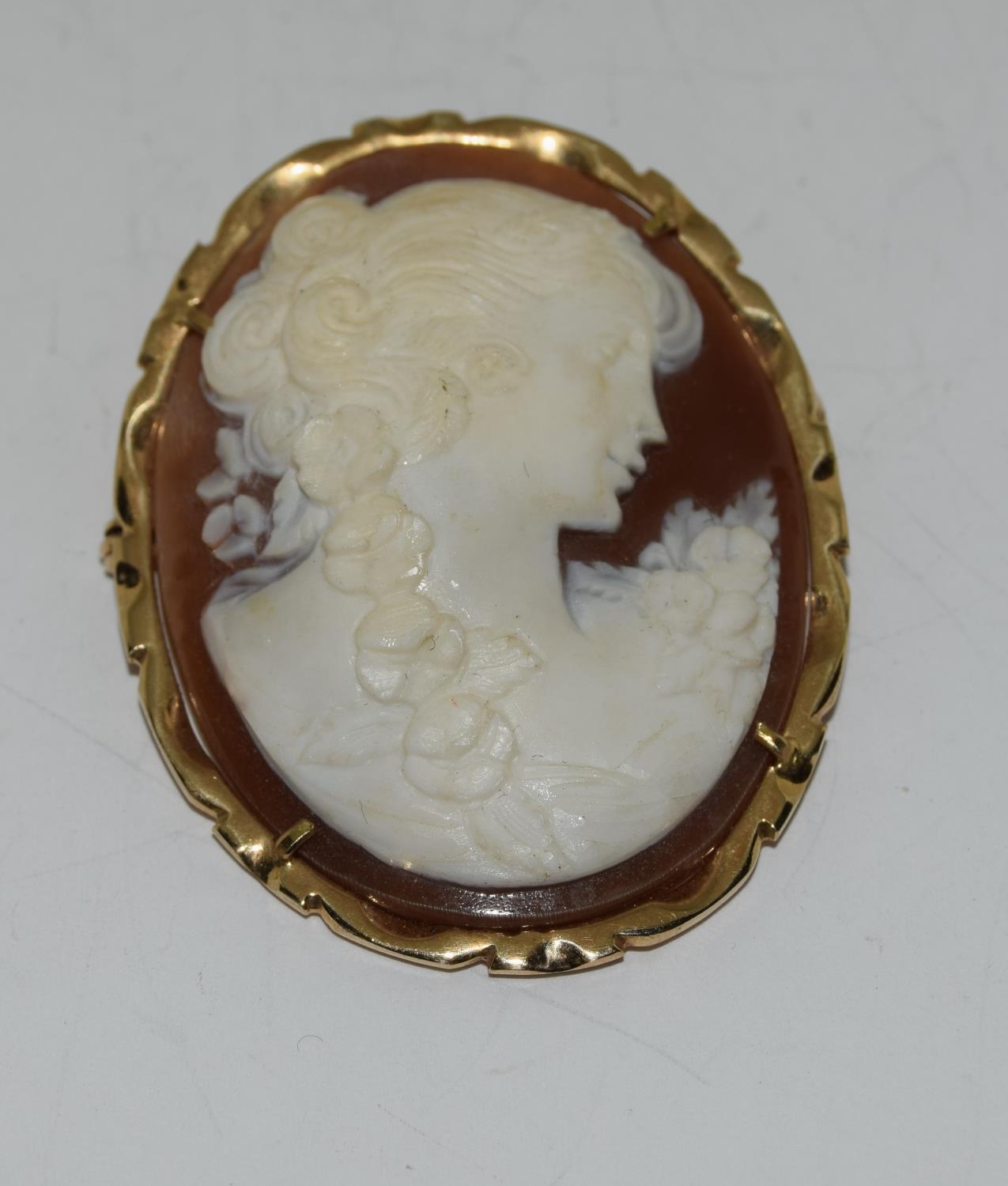 14ct gold cameo pendant/brooch signed APA. - Image 4 of 4