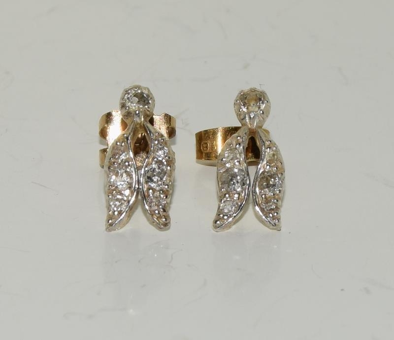 9ct gold ladies diamond drop earrings - Image 2 of 5