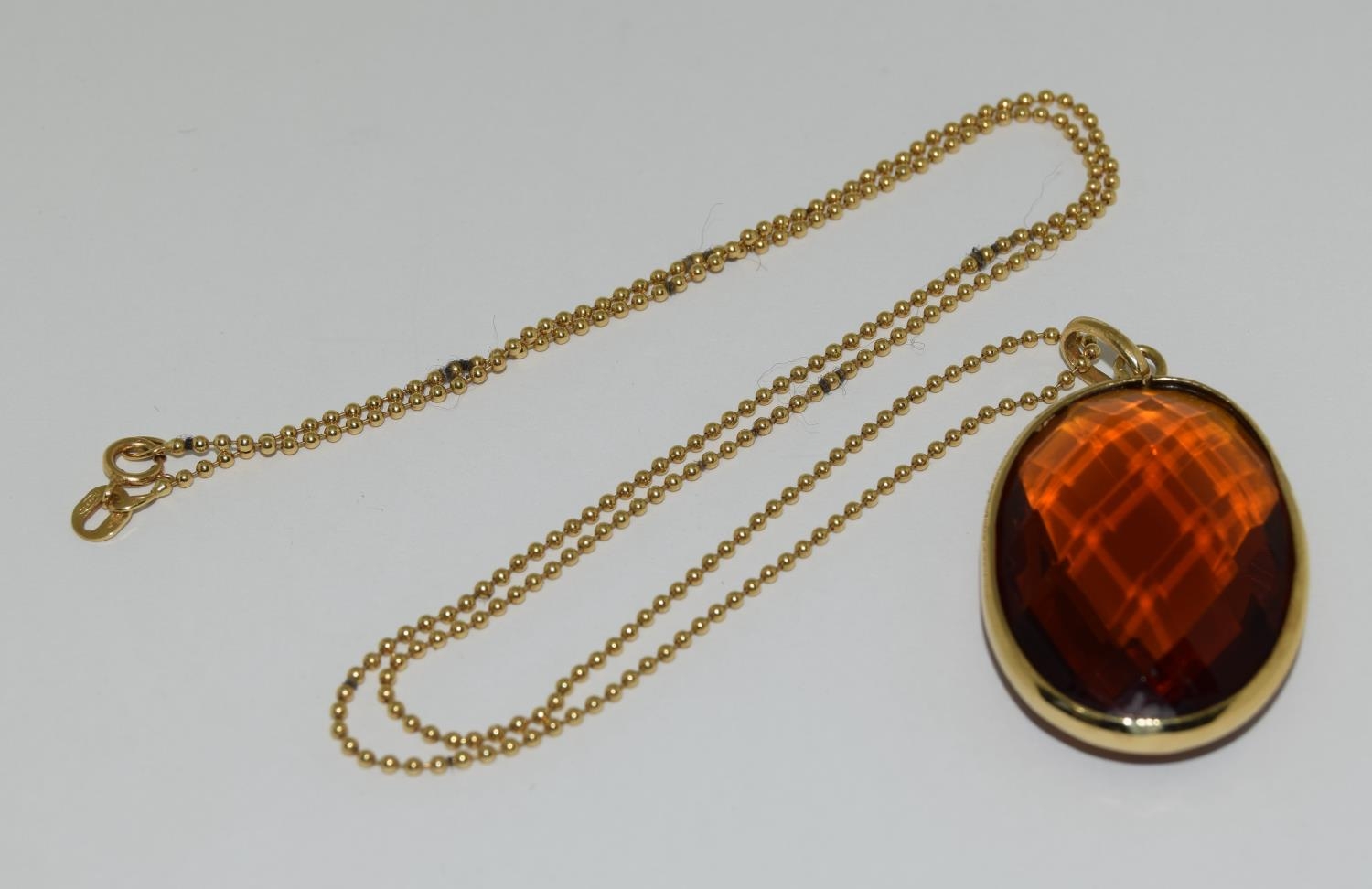 Gold amber quartz pendant necklace. - Image 3 of 5