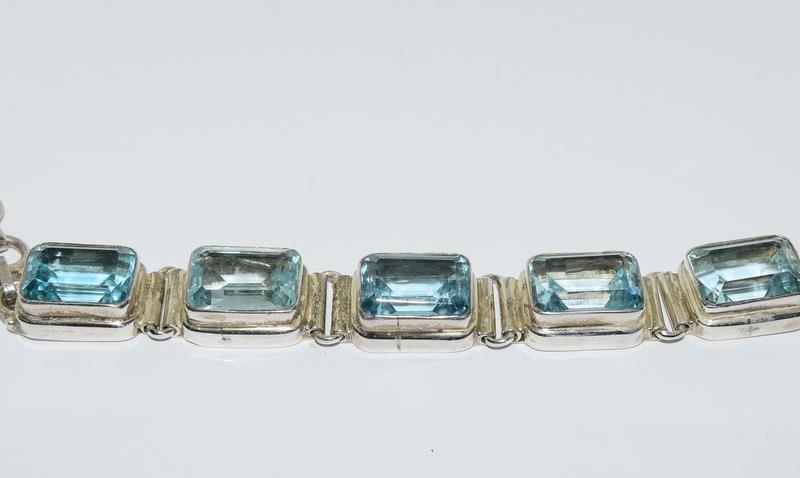 A silver blue topaz bracelet - Image 3 of 5