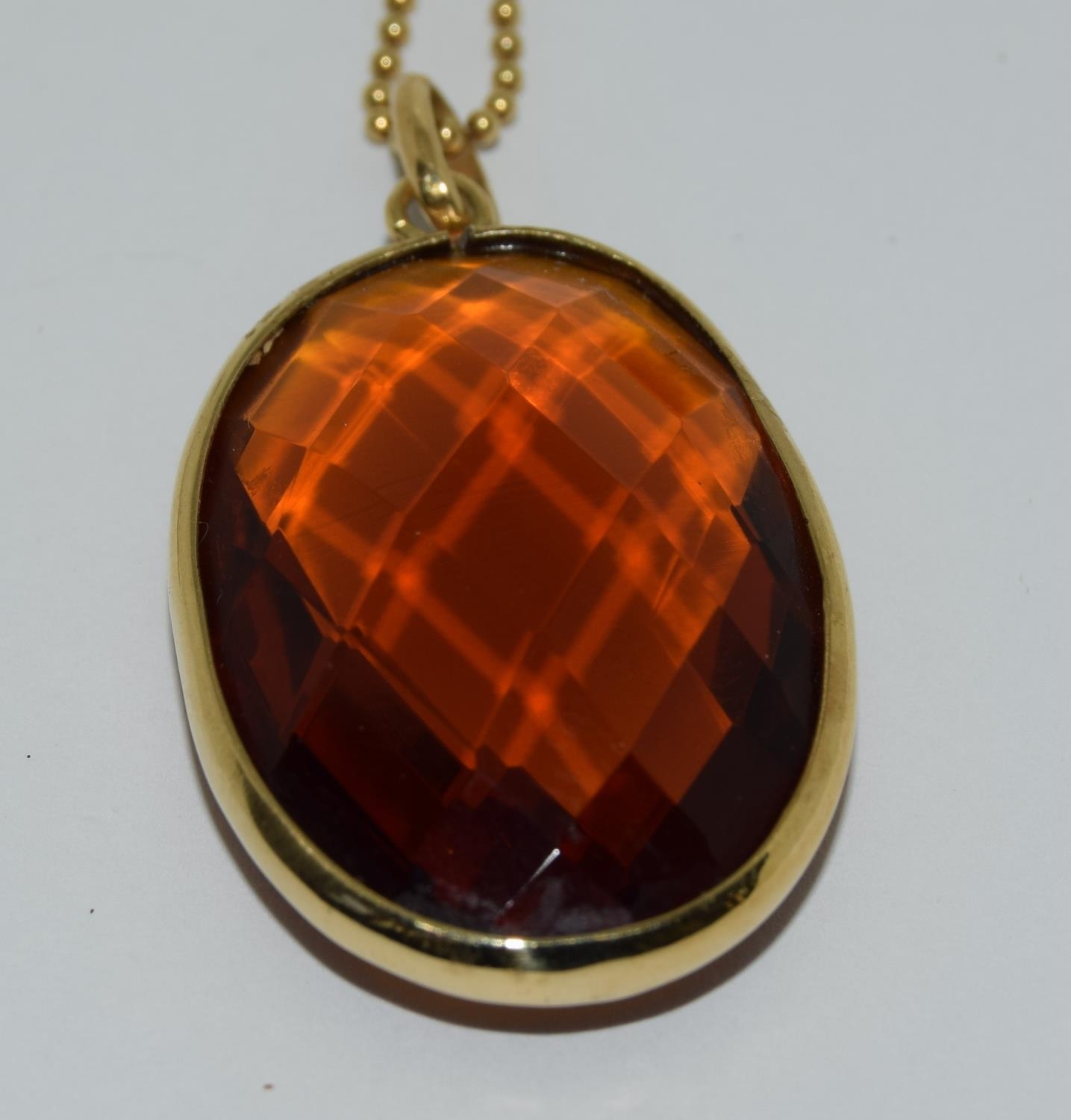 Gold amber quartz pendant necklace. - Image 5 of 5