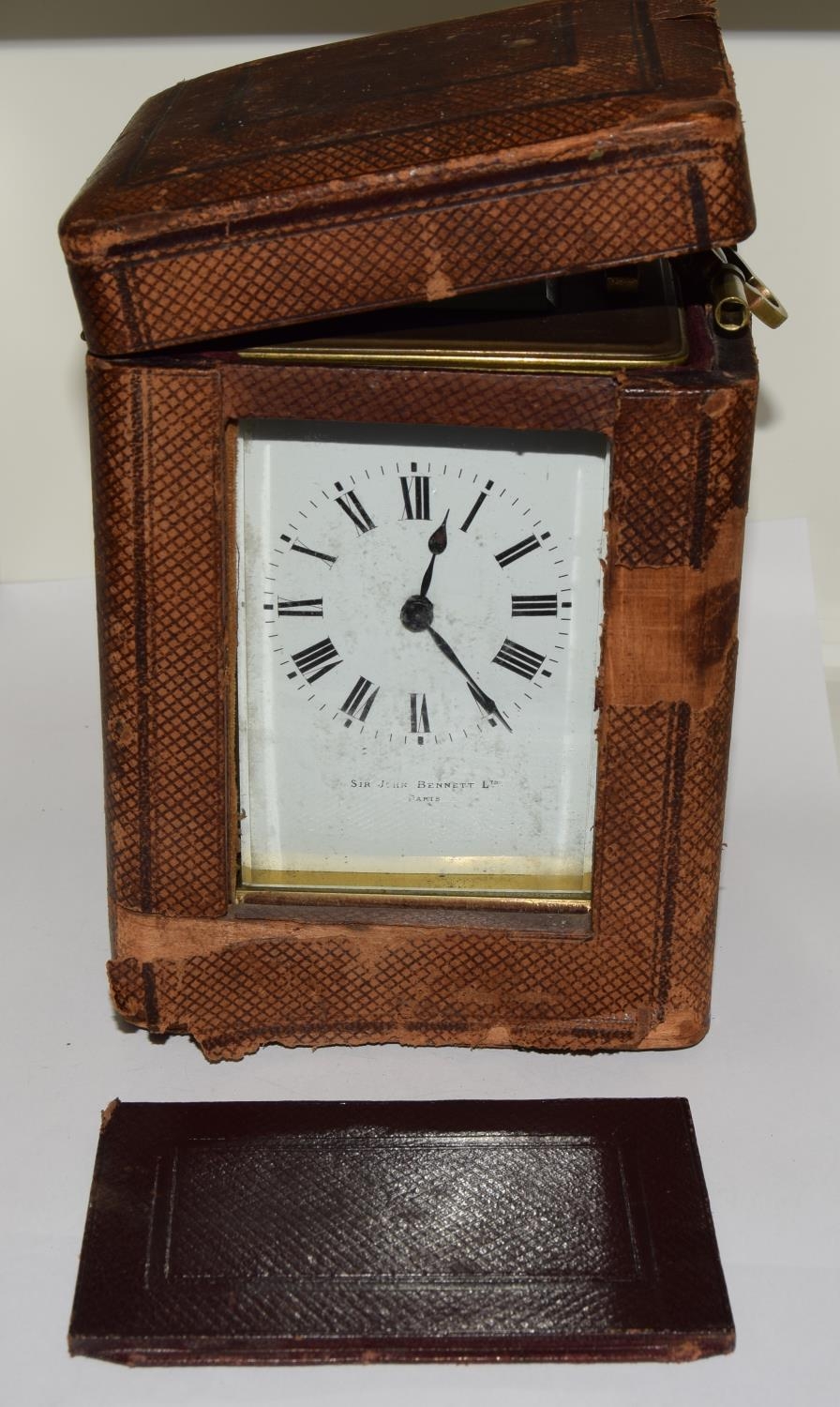 Brass striking carriage clock in case. - Image 6 of 6