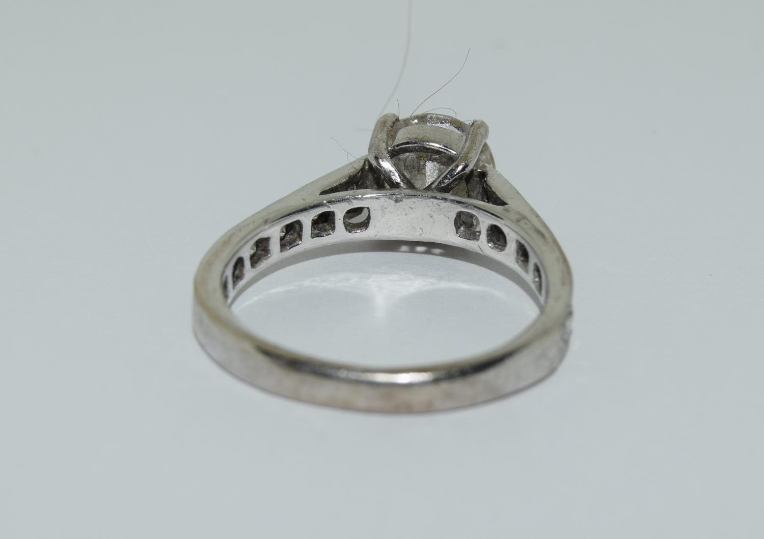 An 18ct white gold ladies diamond solitaire with diamond shoulders centre stone approx 1.3ct side - Image 3 of 6