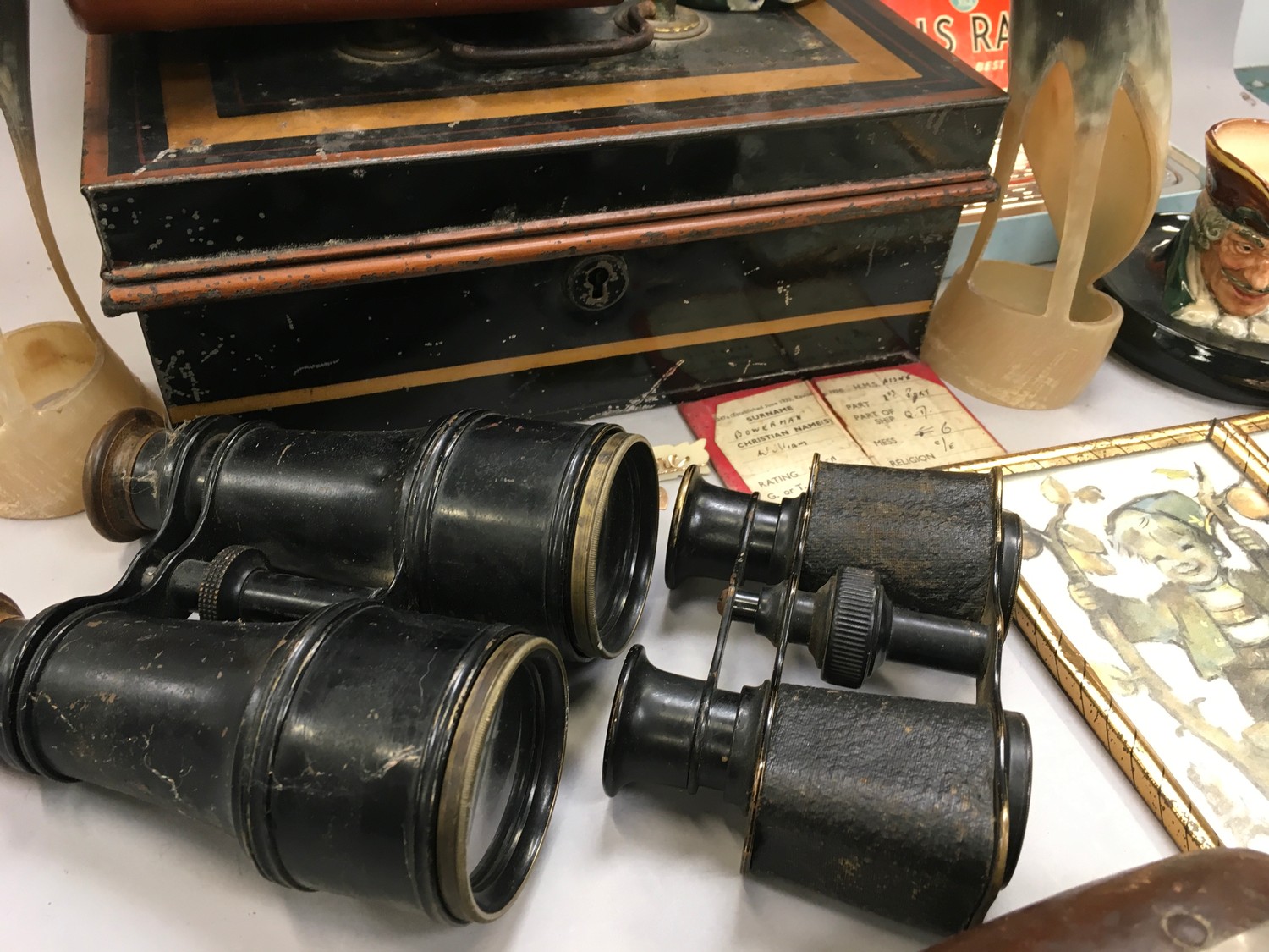 Box of mixed curios to include binoculars. - Image 3 of 5