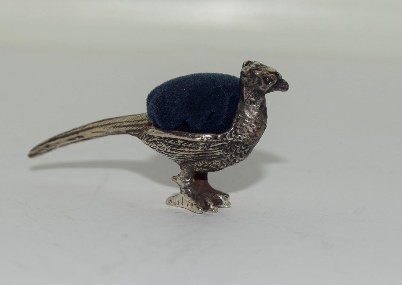 Silver pin cushion in the form of a pheasant - Image 2 of 3