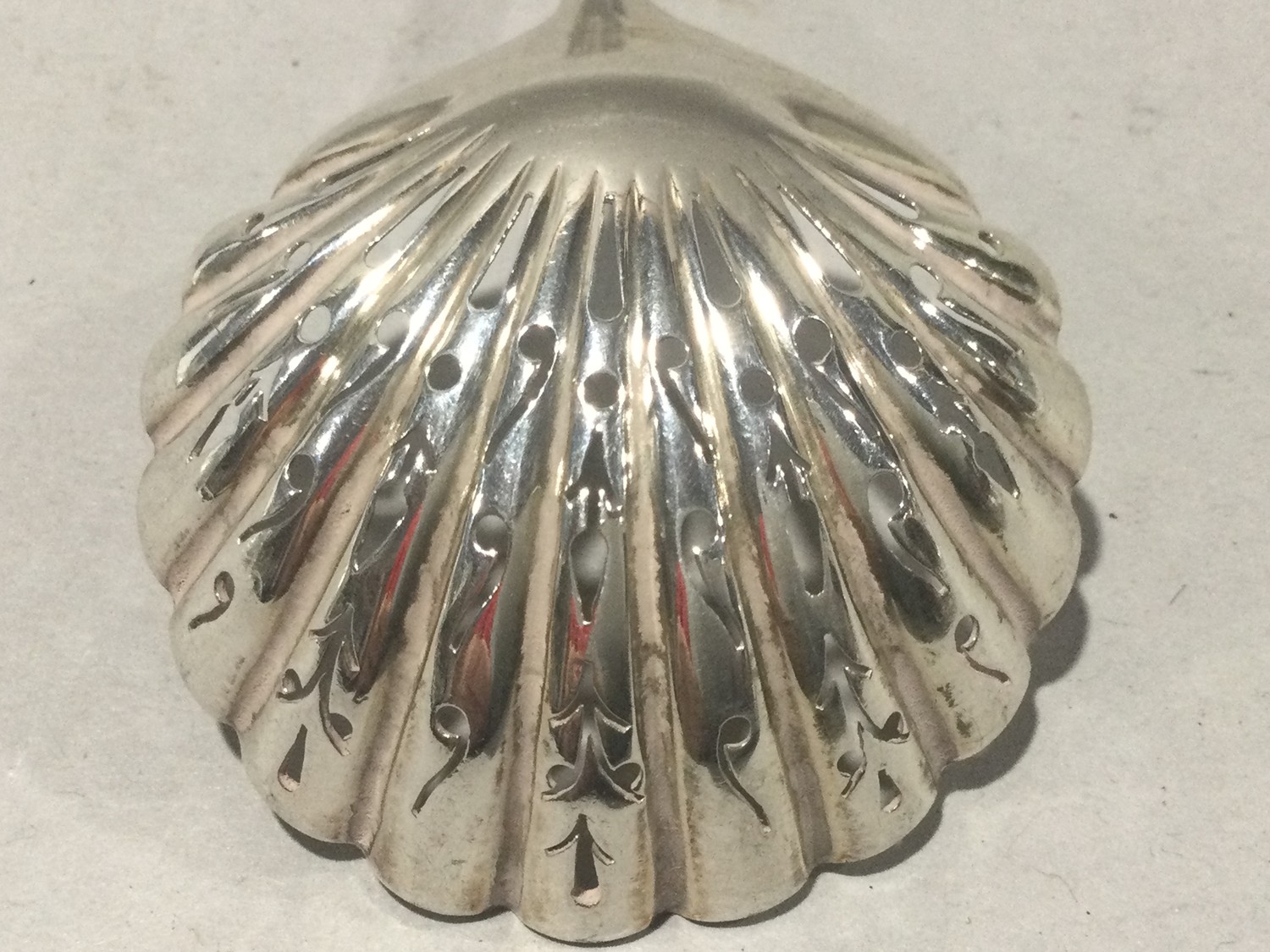 Silver hallmarked tea strainer weight 30g. - Image 3 of 4