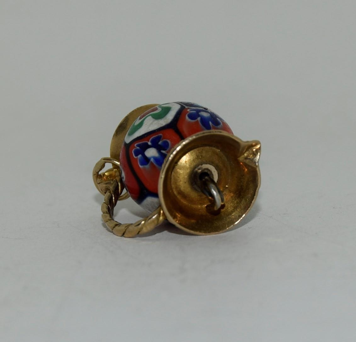 9ct gold charm as a Bavarian drinking Stine with enameled decoration - Image 7 of 8