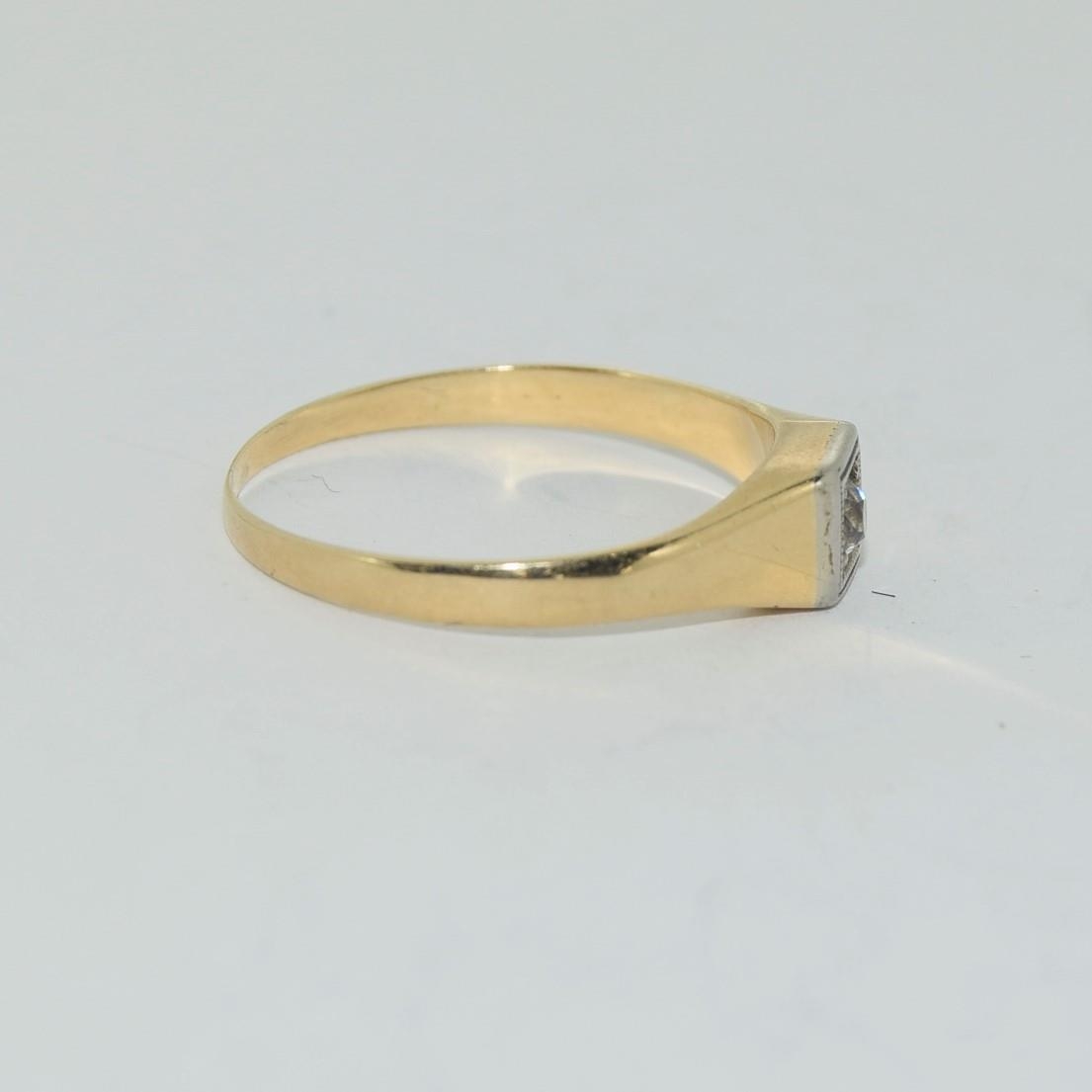 14ct gold and diamond solitaire ring, Size M. - Image 2 of 4