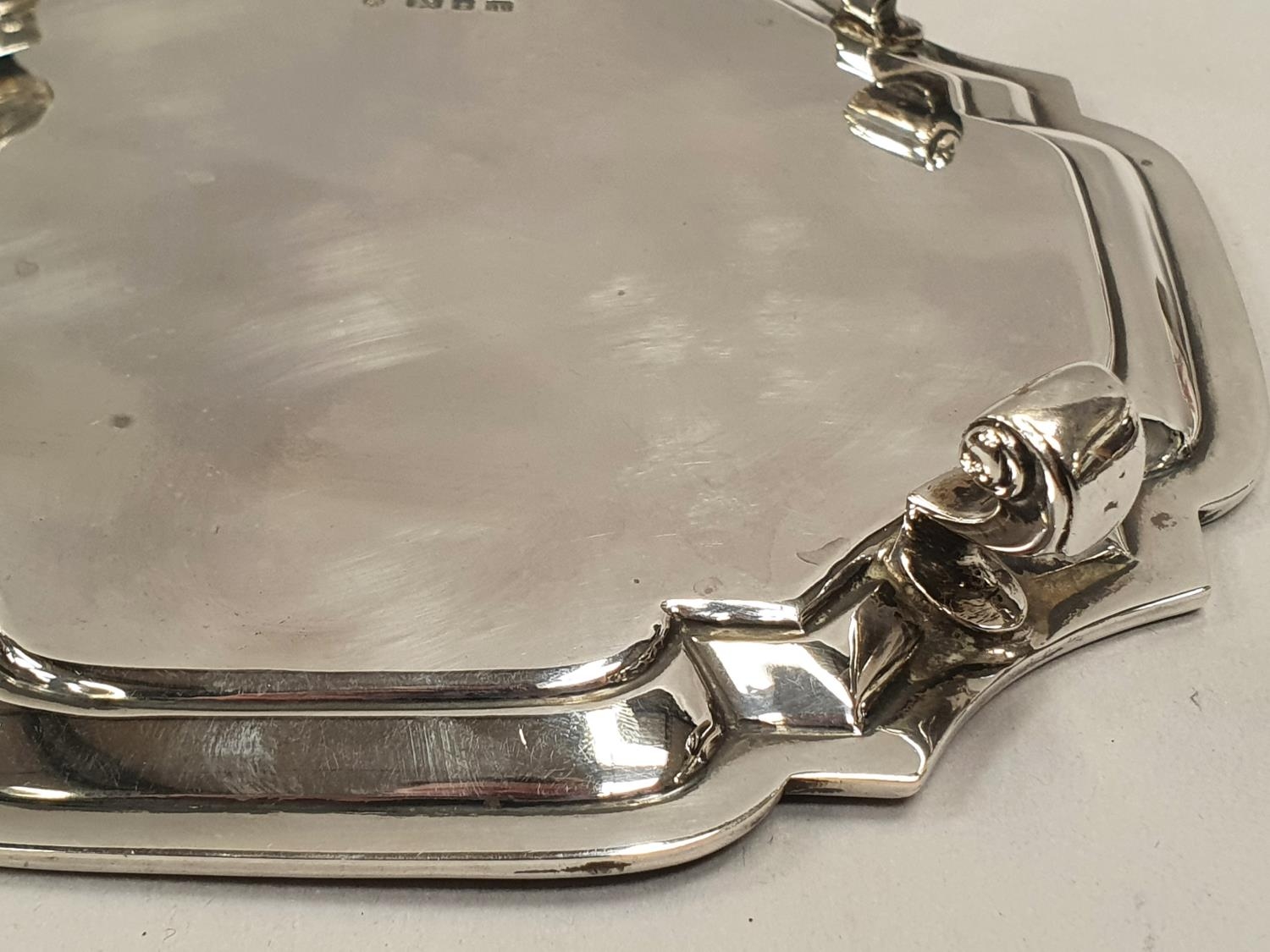 Sterling silver card tray - London 1927 by CS Harris & Sons Ltd - approx 218 grams. - Image 5 of 5