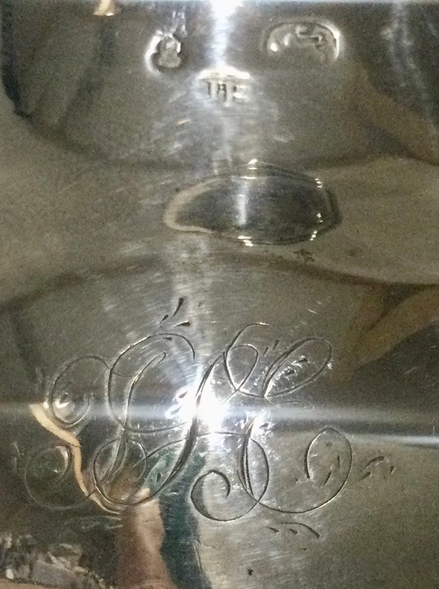 Georgian silver 4 footed milk jug 100gm - Image 6 of 7