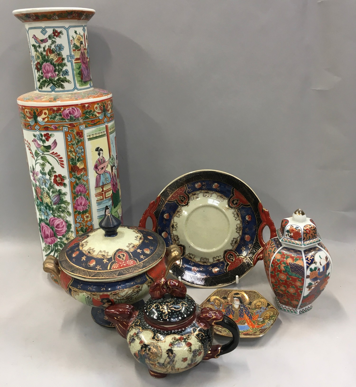 Collection of Oriental china items to include tall vase