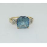 9ct gold diamond shoulder aquamarine ring size P ref WP 71