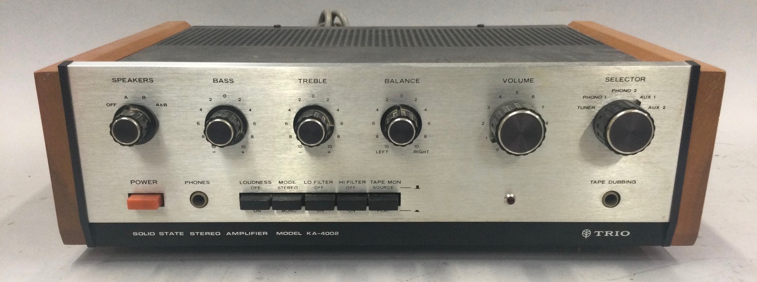 TRIO KA-4002 AMPLIFIER. Built in the early seventies this Trio was way ahead of its time with the - Image 2 of 3
