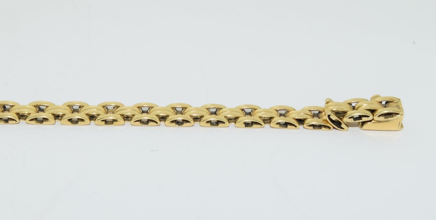 18ct gold ladies square link flat bracelet 10gm - Image 2 of 5