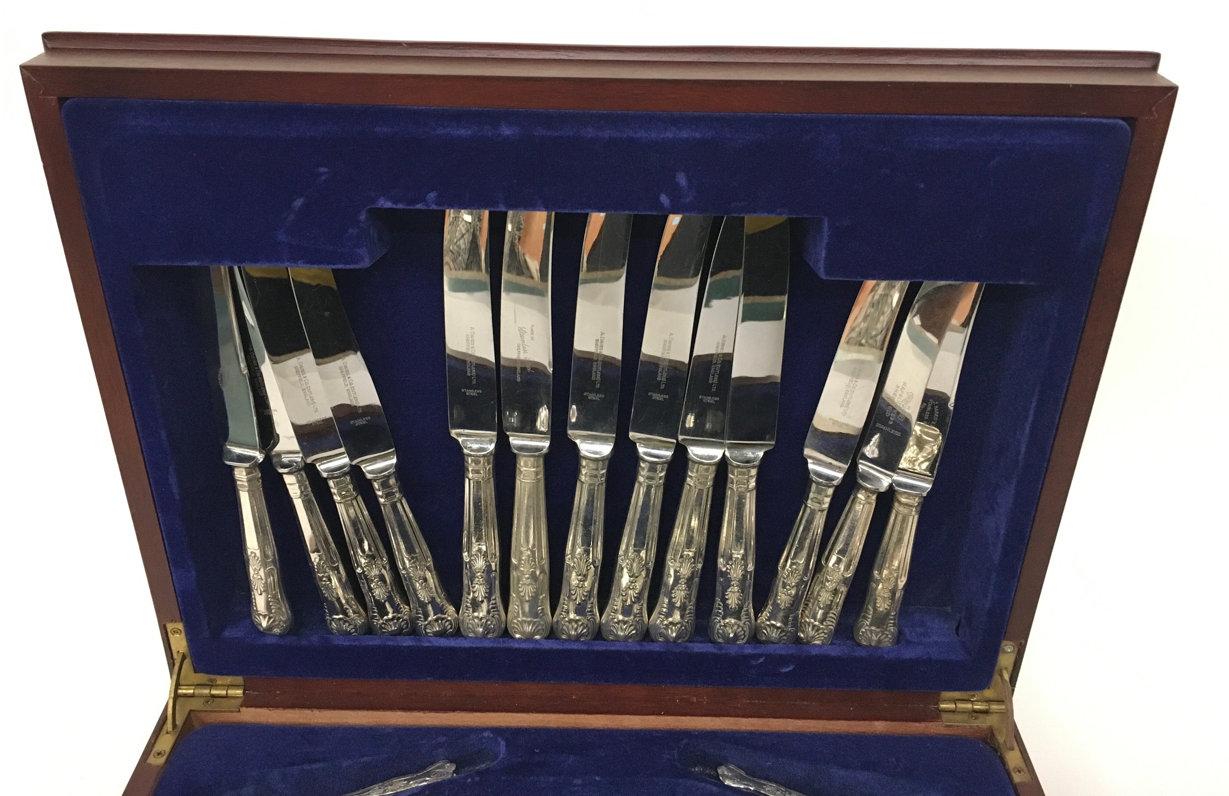 boxed cutlery set in the Queens pattern inspect - Image 3 of 4