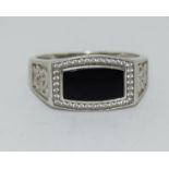 A Gents 925 silver dress ring Size T 1/2
