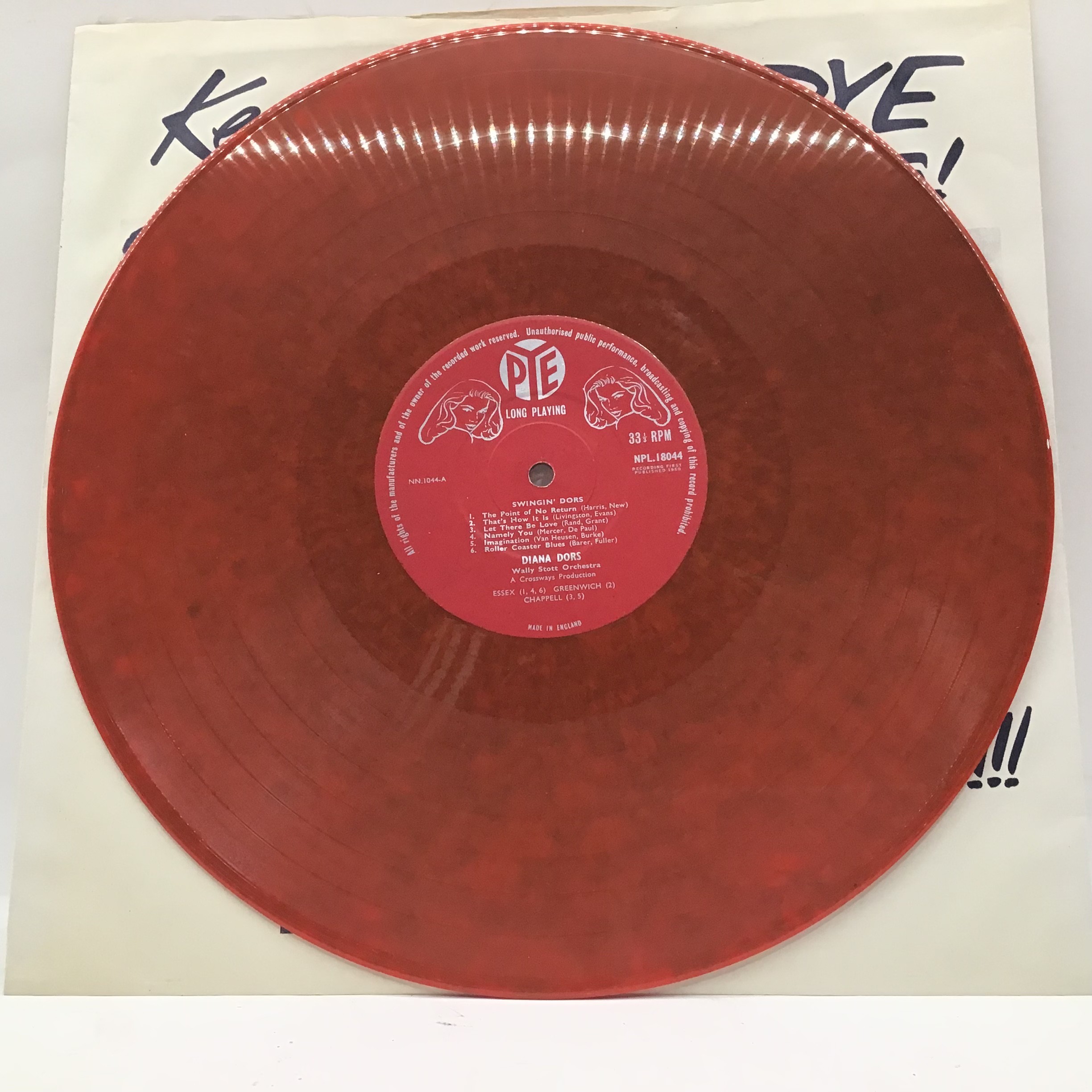 DIANA DORS vinyl lp on Pye NPL 18044. This ?Swingin? Dors? album is pressed on a red coloured - Image 4 of 5