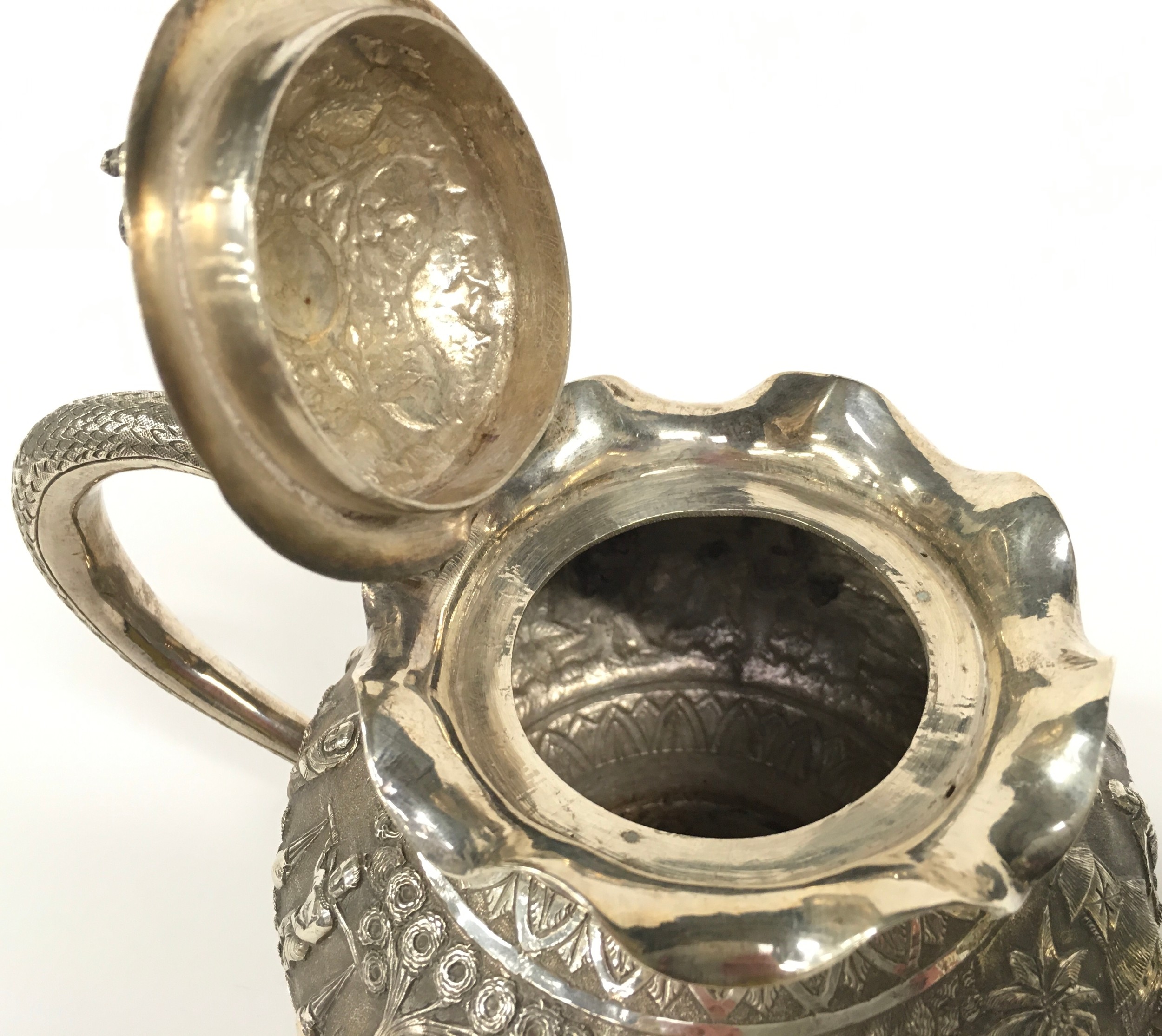 Oriental silver embossed 3 piece tea set 885gm - Image 5 of 5