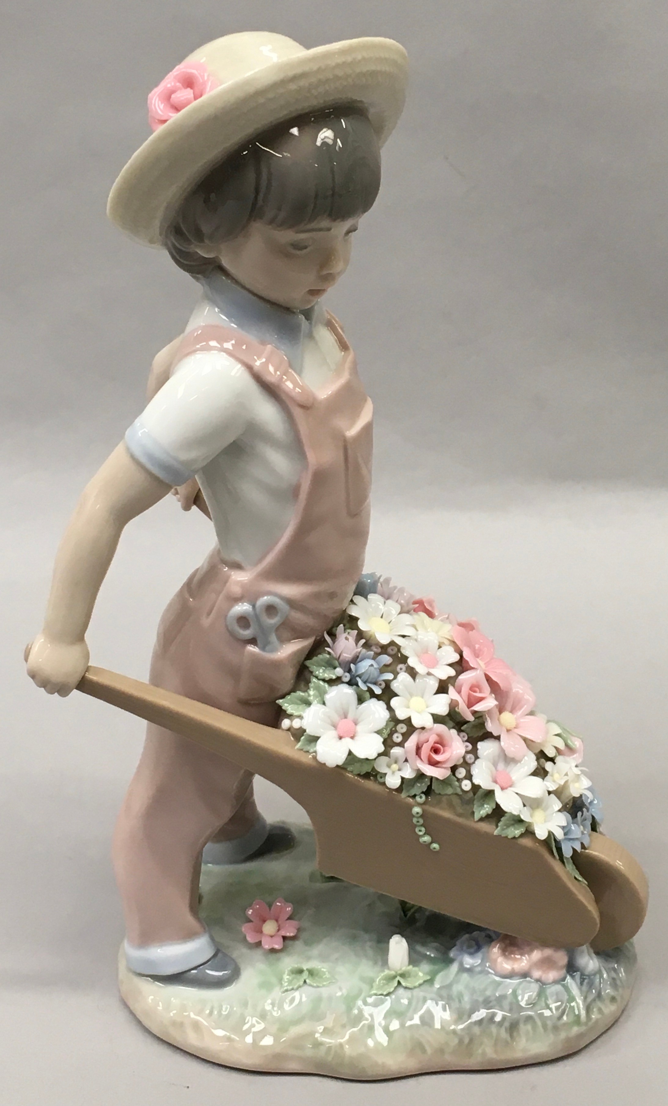 Lladro "1283" Little Gardener porcelain figure. - Image 4 of 5