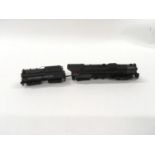 Bachmann N gauge 4-8-4 Southern pacific locomotive and tender. DCC Ready. Appears Good Plus to