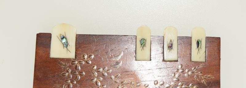 Antique Japanese inlaid with insects Shibayama Whist counter. - Image 5 of 6