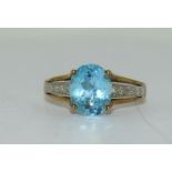 9ct gold ladies blue stone diamond shoulder ring size Q