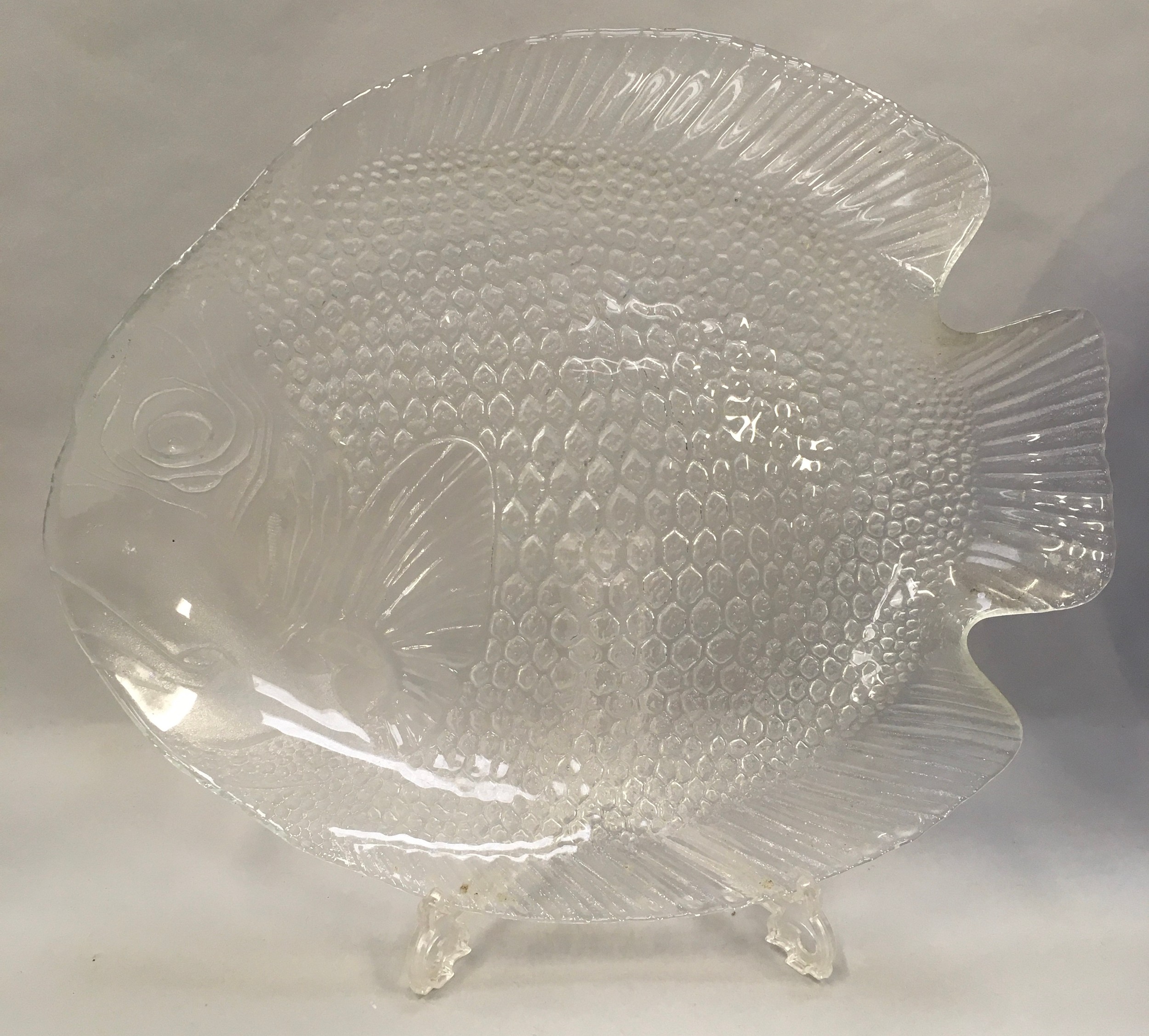 Large enamel glass fish platter together a clear fish platter - Image 3 of 5