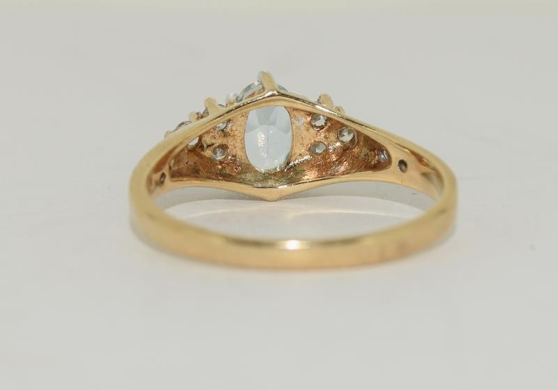 9ct gold ladies aqumarine and diamond ring size M - Image 3 of 5