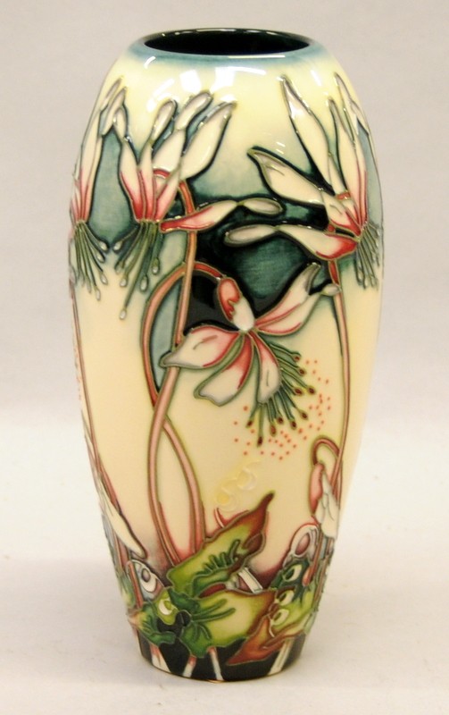 Moorcroft vase fully marked and signed to base 19cm tall