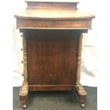 Edwardian mahogany leather topped davenport with side drawers 82x50x53cm