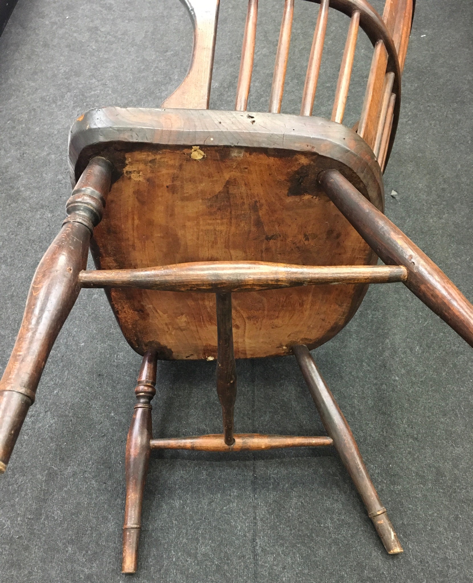 Antique Thames Valley Windsor armchair with elm seat. - Image 4 of 6